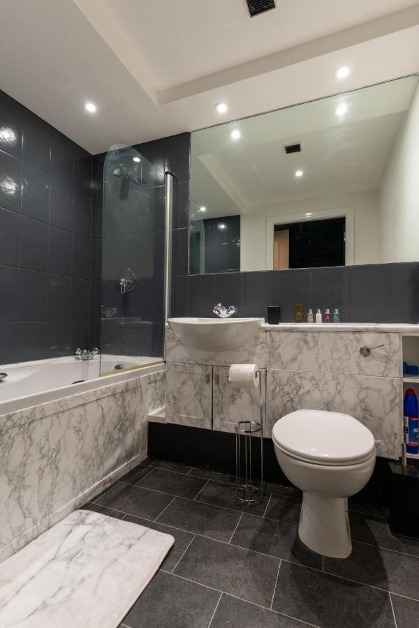 Jpg Theatre Suite - High Floor Mcr Luxe Apartment W Balcony Canal Views Манчестер Экстерьер фото