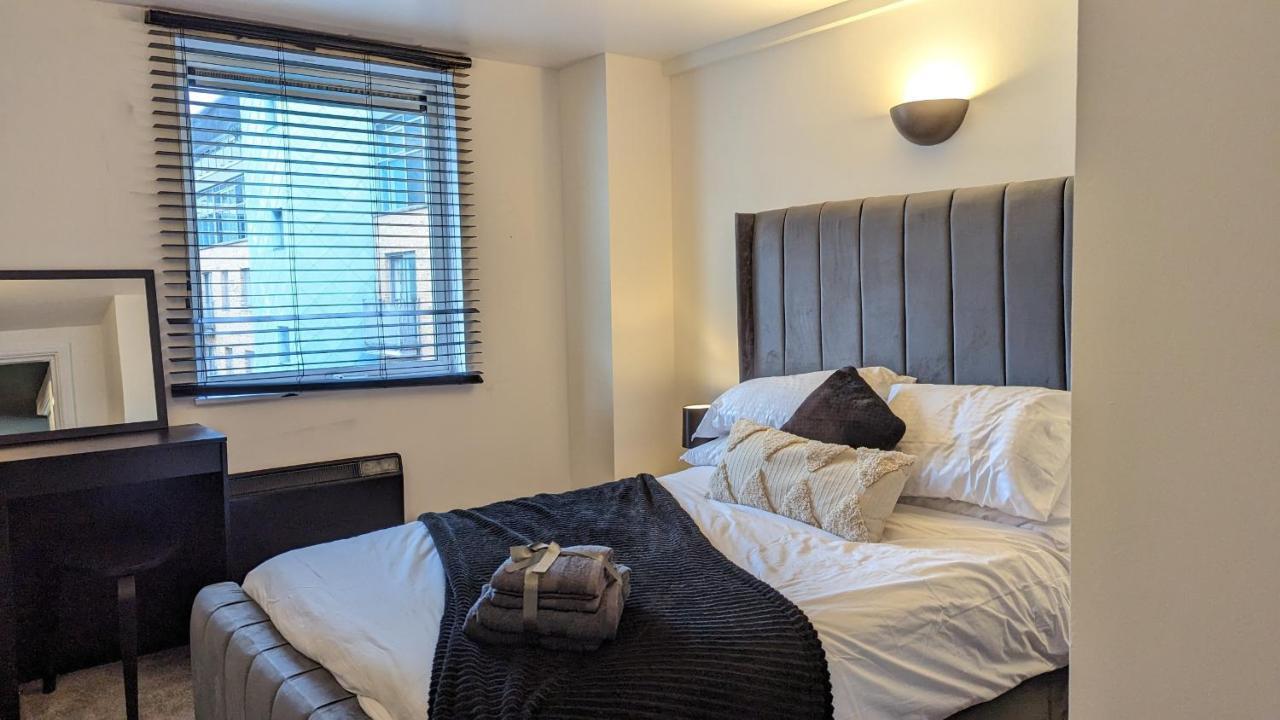 Jpg Theatre Suite - High Floor Mcr Luxe Apartment W Balcony Canal Views Манчестер Экстерьер фото